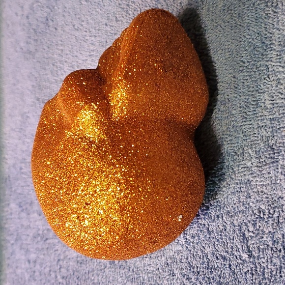 Golden glitter Styrofoam skull - Picture 5 of 6